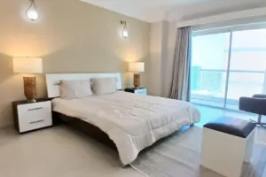 Luxury 2BR | Housekeeping | Gym Pool | Sea View