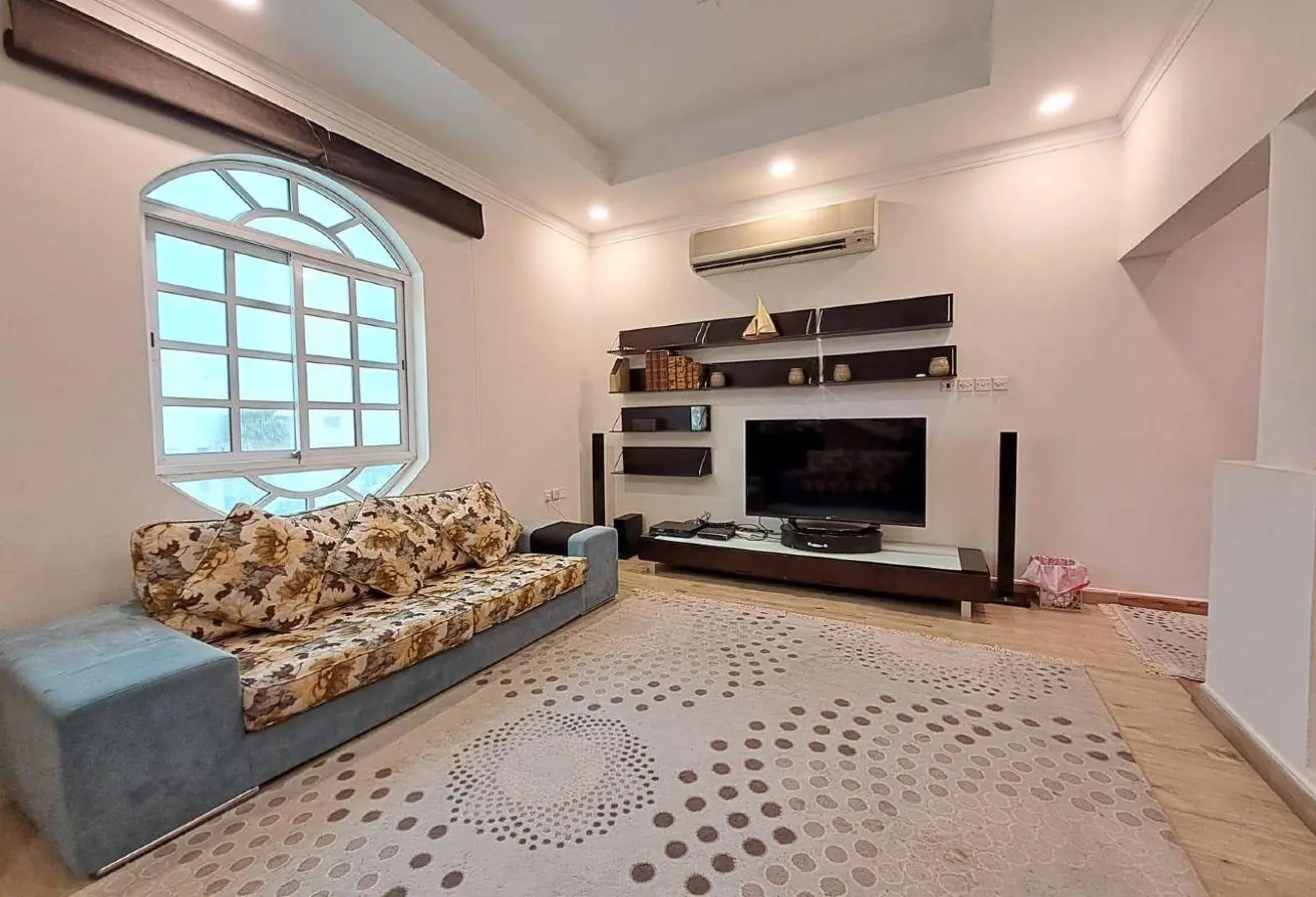 Fully furnished villa for sale in Qalali area 5 ma Villas for sale