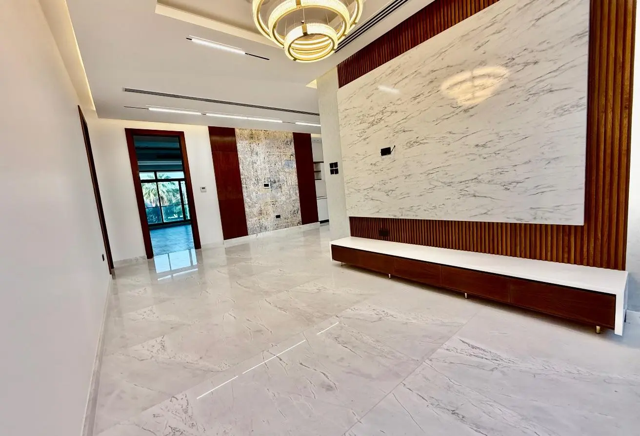 Villas for sale in Saar
