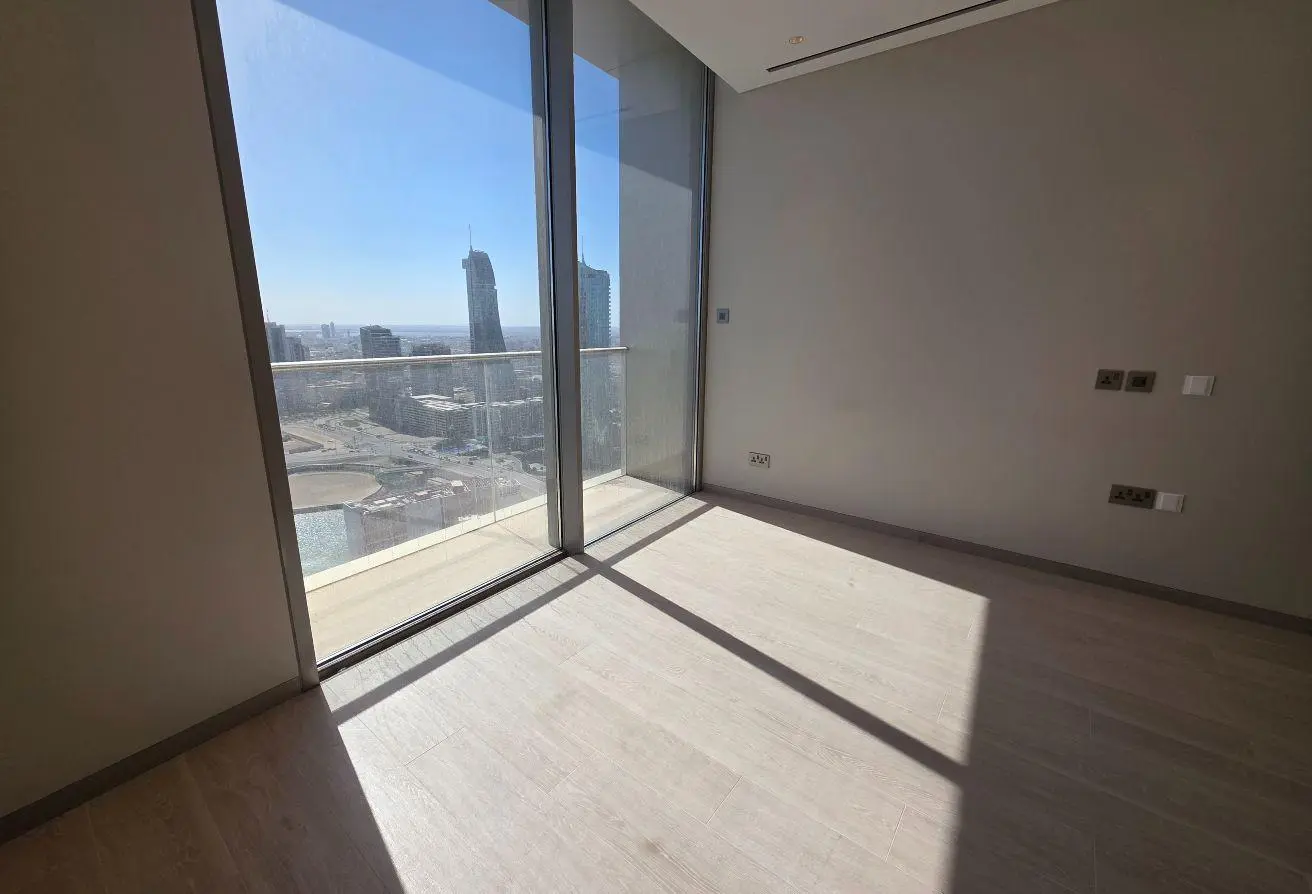 Exquisite Waterfront Apartment in Bahrain Bay