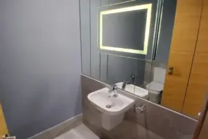 Luxury 2BR | Housekeeping | Gym Pool | Sea View