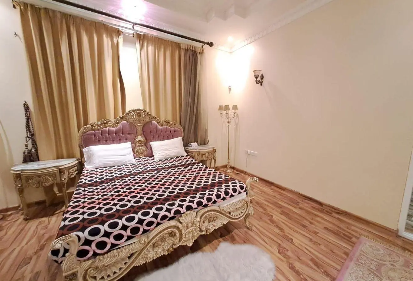 Fully furnished villa for sale in Qalali area 5 ma Villas for sale