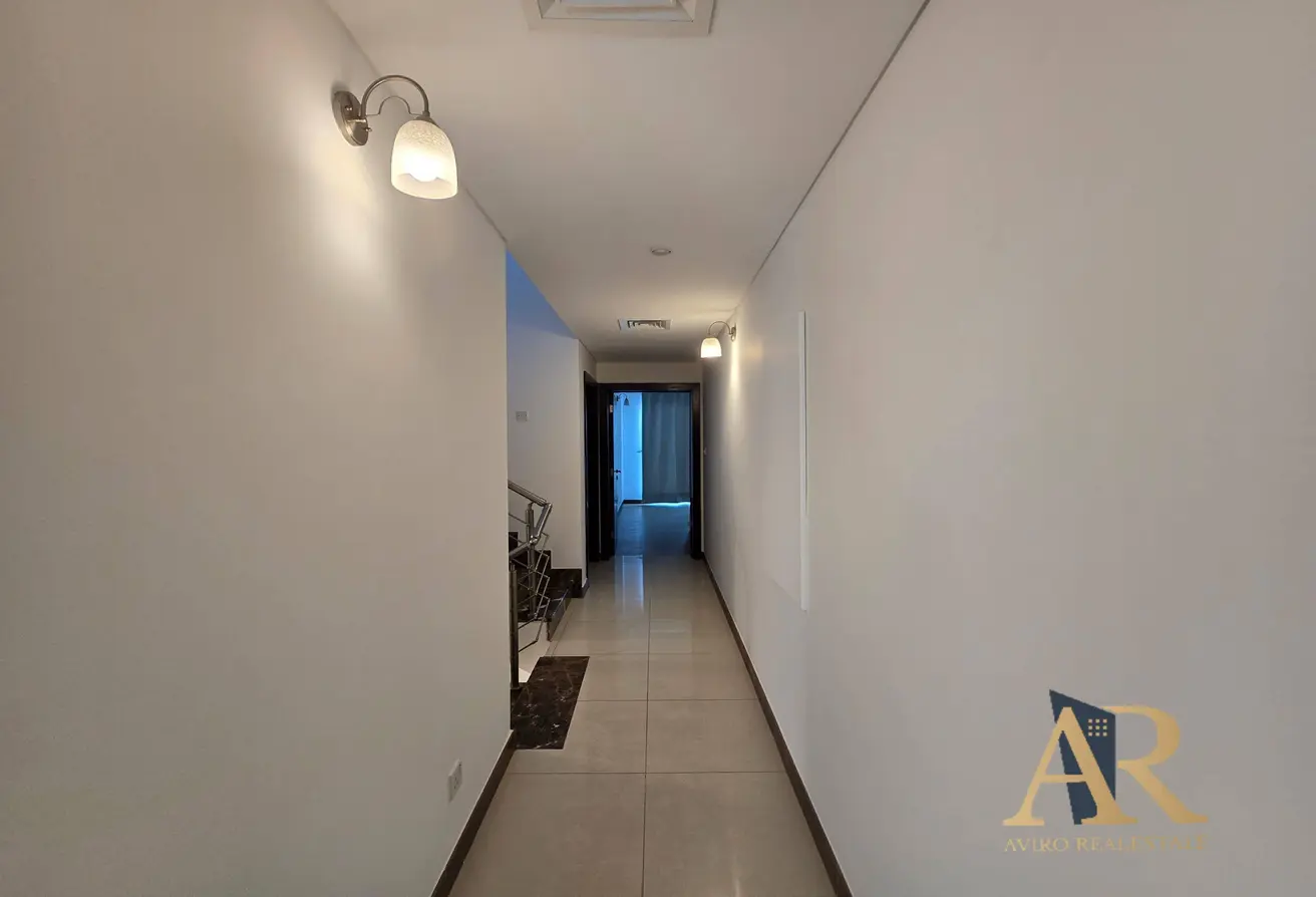 Beautiful Private Home w/Private Pool Villas for sale in Amwaj Avenue