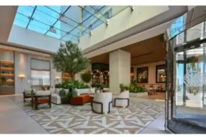 Exquisite Waterfront Apartment in Bahrain Bay