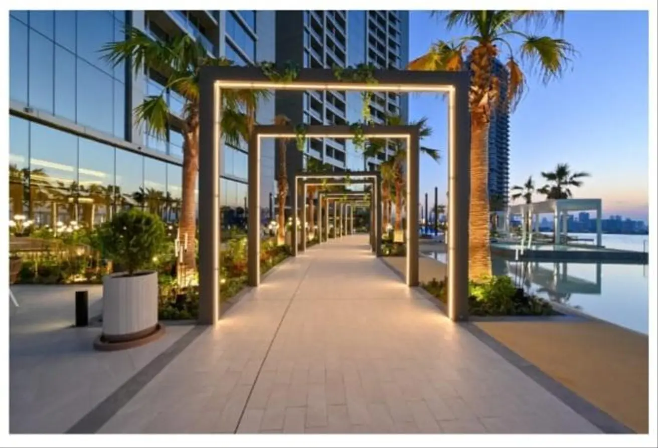 Bahrain bay 1br Ready to move in with facing Mall
