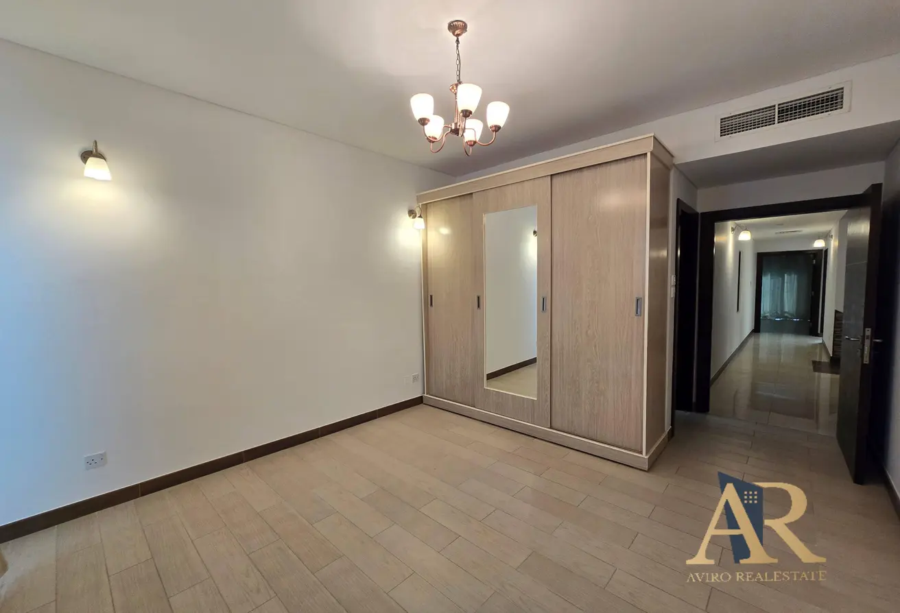 Beautiful Private Home w/Private Pool Villas for sale in Amwaj Avenue