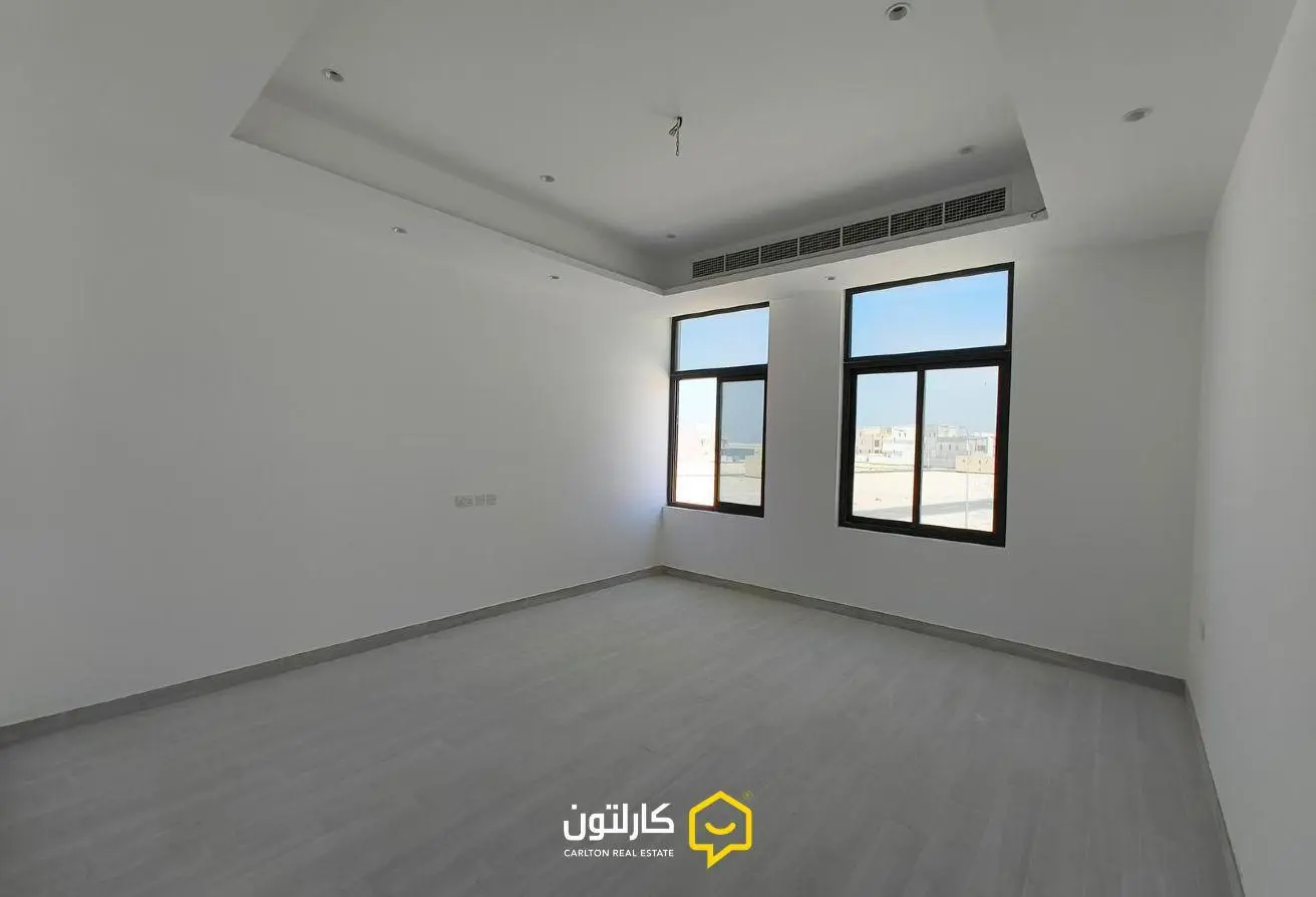 Villas for sale in Mozoon