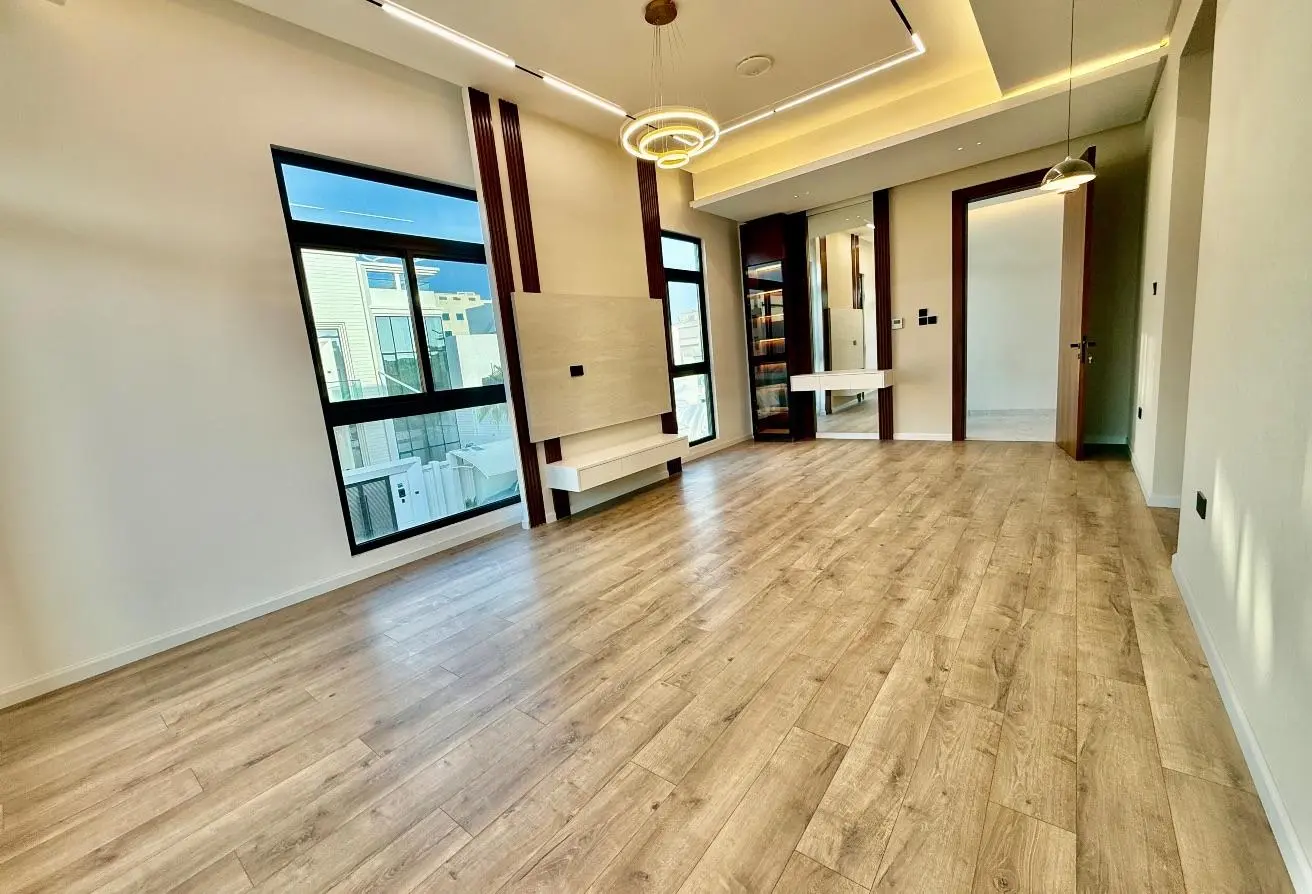 Villas for sale in Saar