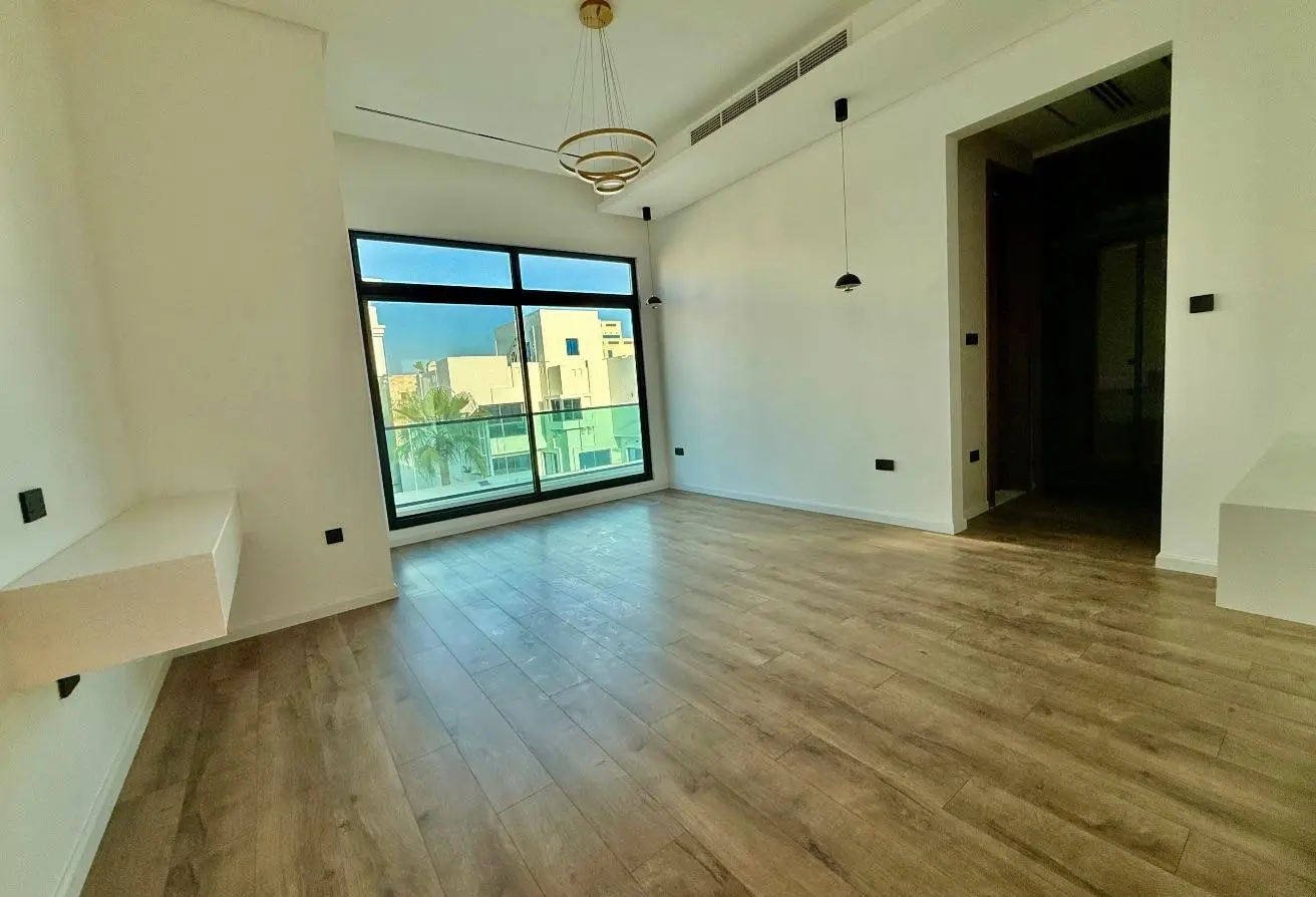 Villas for sale in Saar