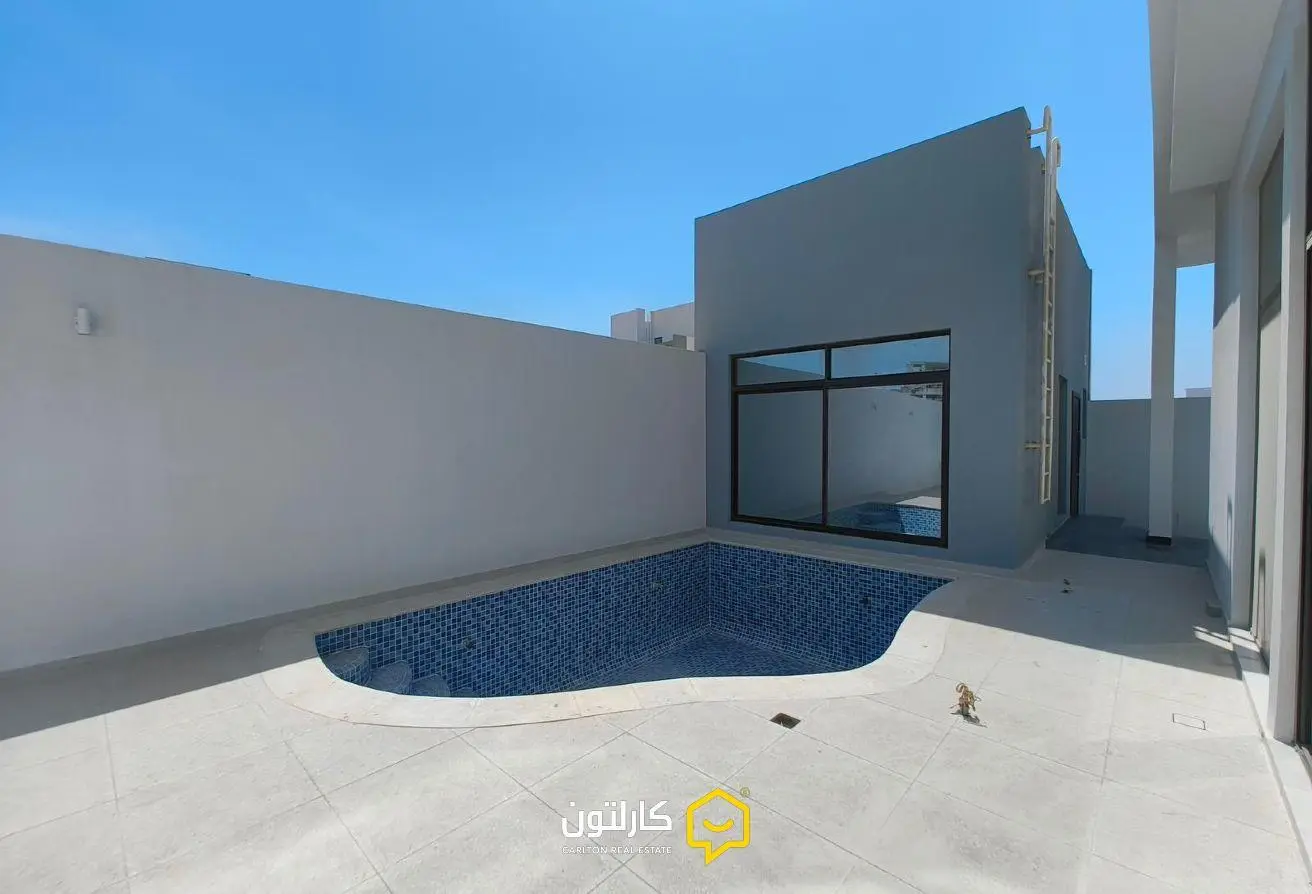 Villas for sale in Mozoon