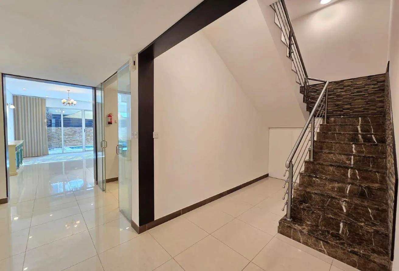 Elegant 4-Bedroom Semi-Furnished Villa for Rent & Sale in Amwaj Islands