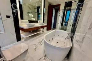 Villas for sale in Saar