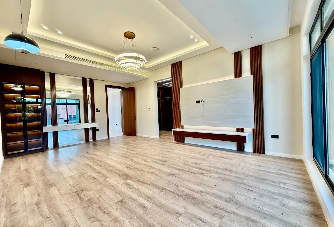 Villas for sale in Saar
