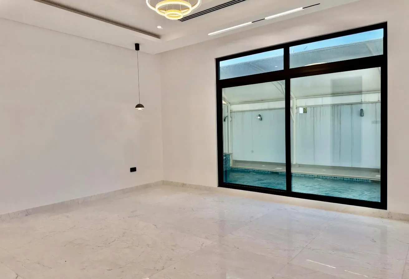 Villas for sale in Saar