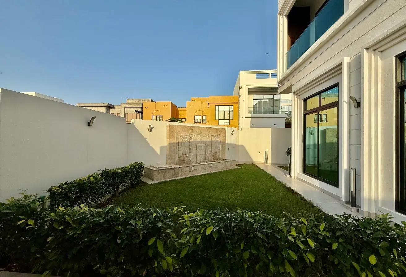 Villas for sale in Saar