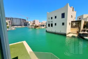 Refurbished Corner Villa with Amazing Canal View