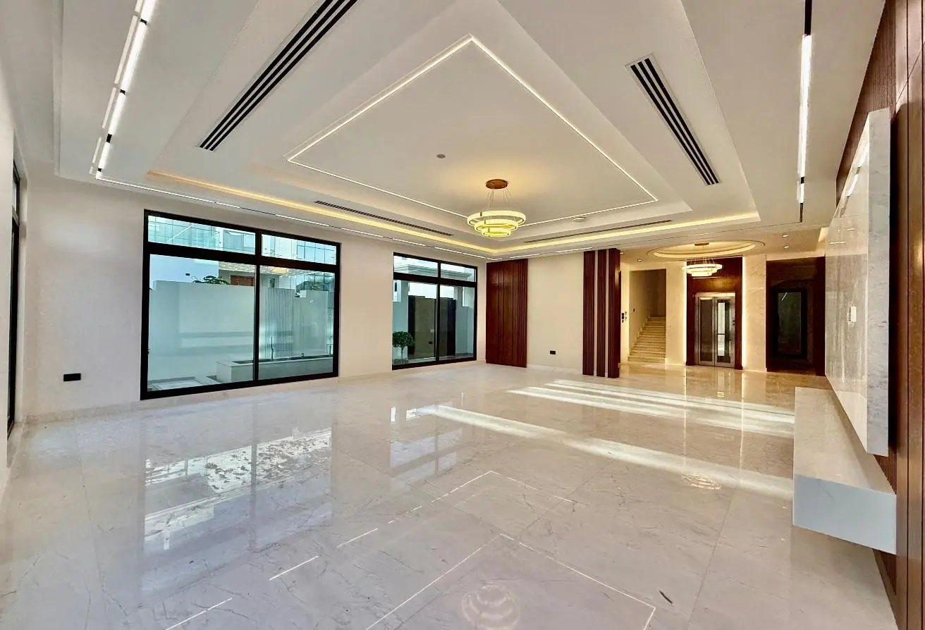 Villas for sale in Saar