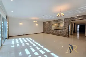 Beautiful Private Home w/Private Pool Villas for sale in Amwaj Avenue