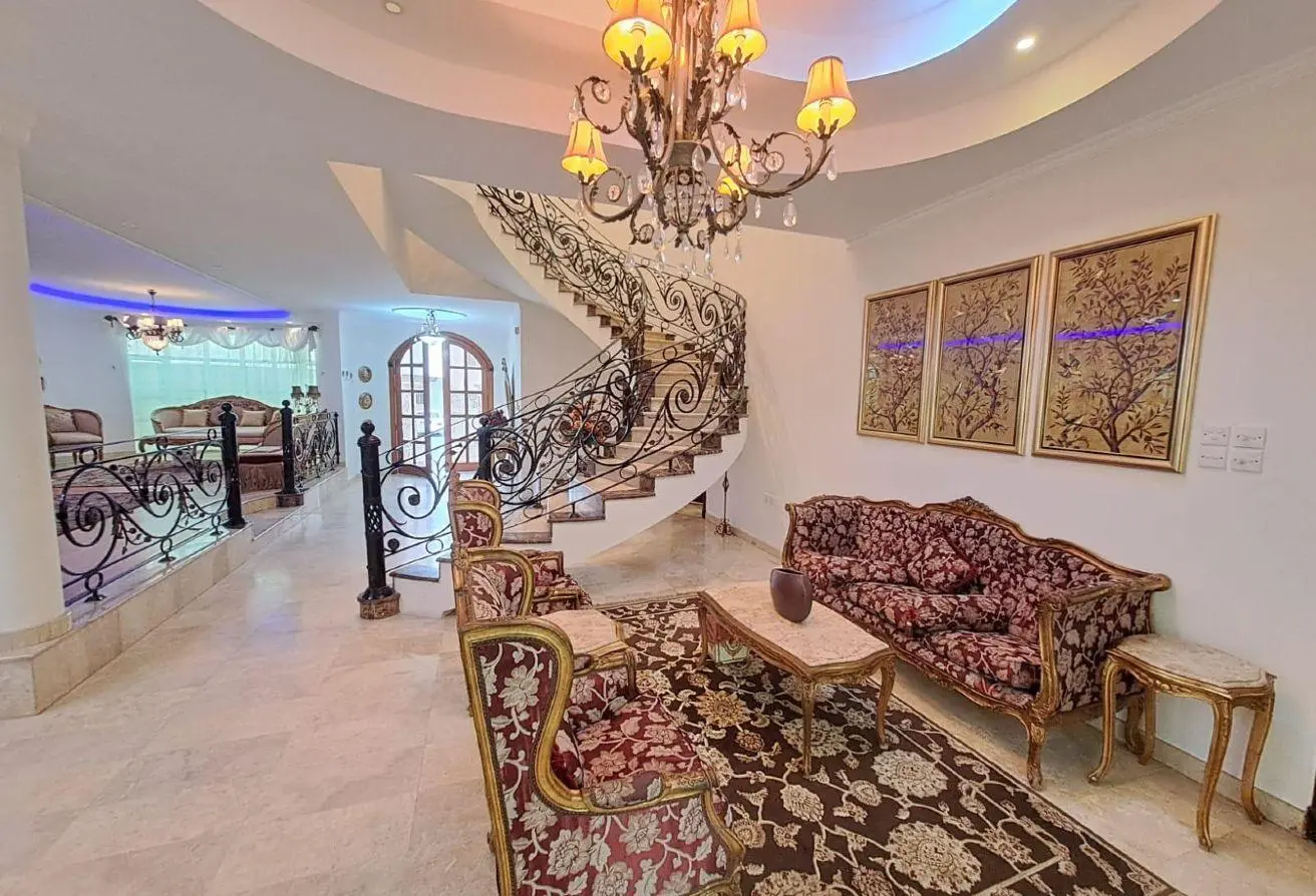 Fully furnished villa for sale in Qalali area 5 ma Villas for sale