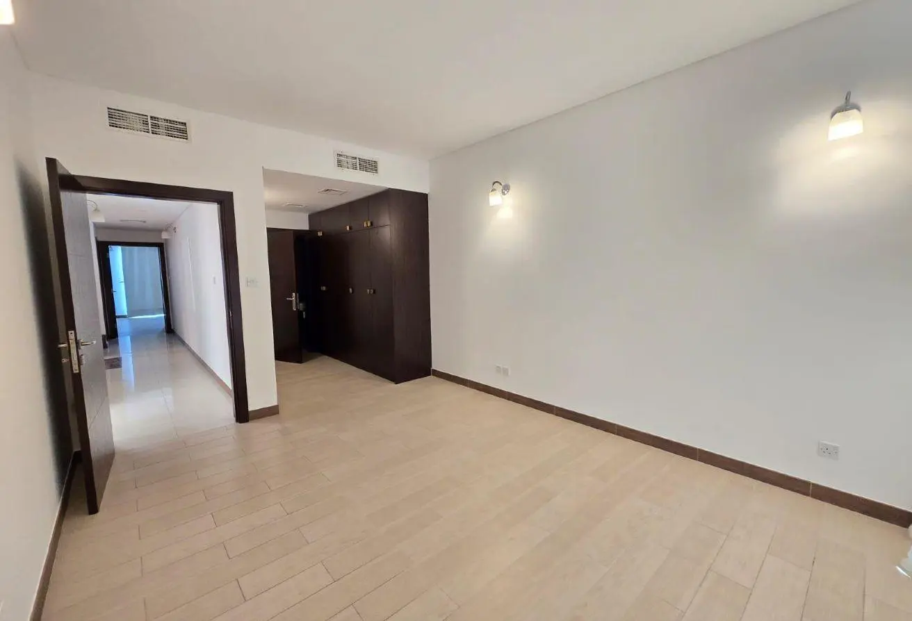Elegant 4-Bedroom Semi-Furnished Villa for Rent & Sale in Amwaj Islands