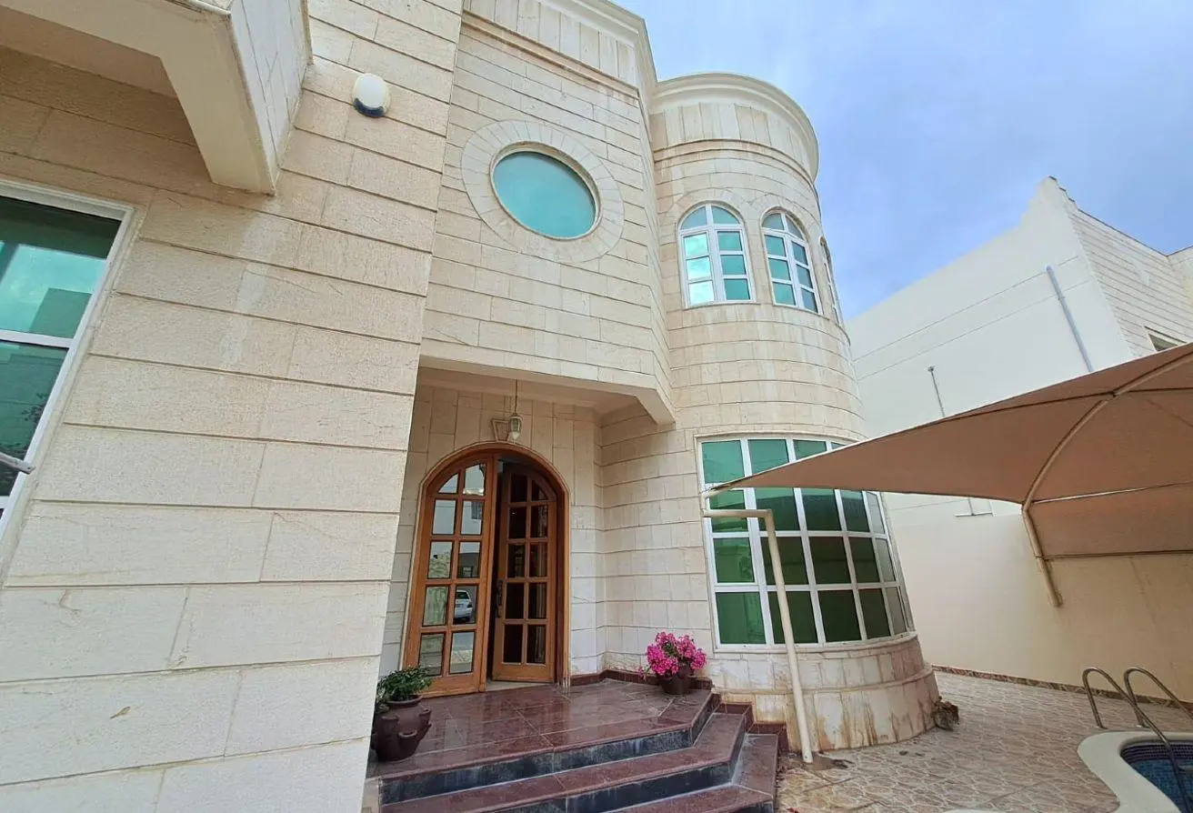 Fully furnished villa for sale in Qalali area 5 ma Villas for sale