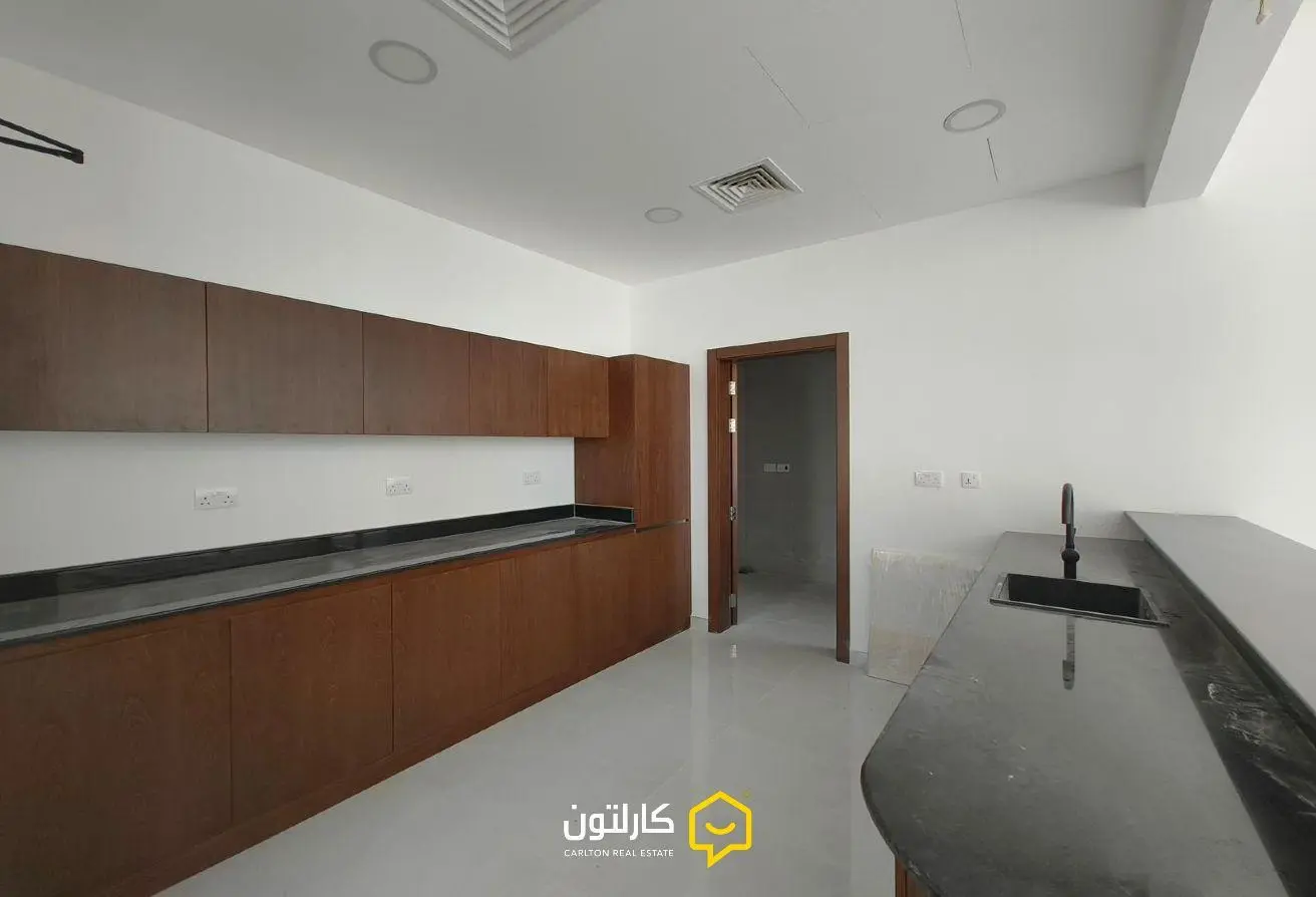 Villas for sale in Mozoon