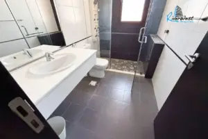 فلل للبيع في مدينة المرسى العائمة