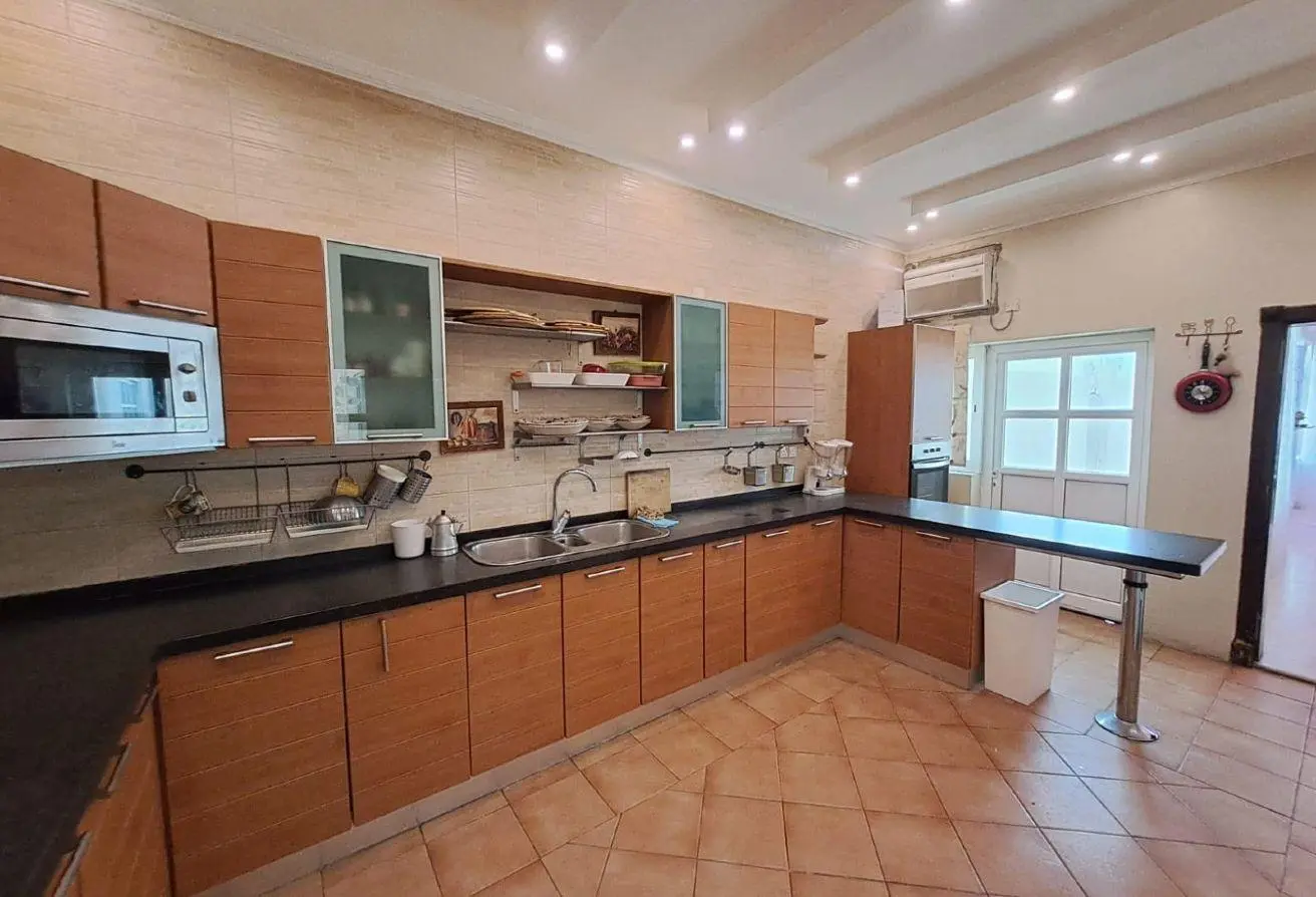 Fully furnished villa for sale in Qalali area 5 ma Villas for sale