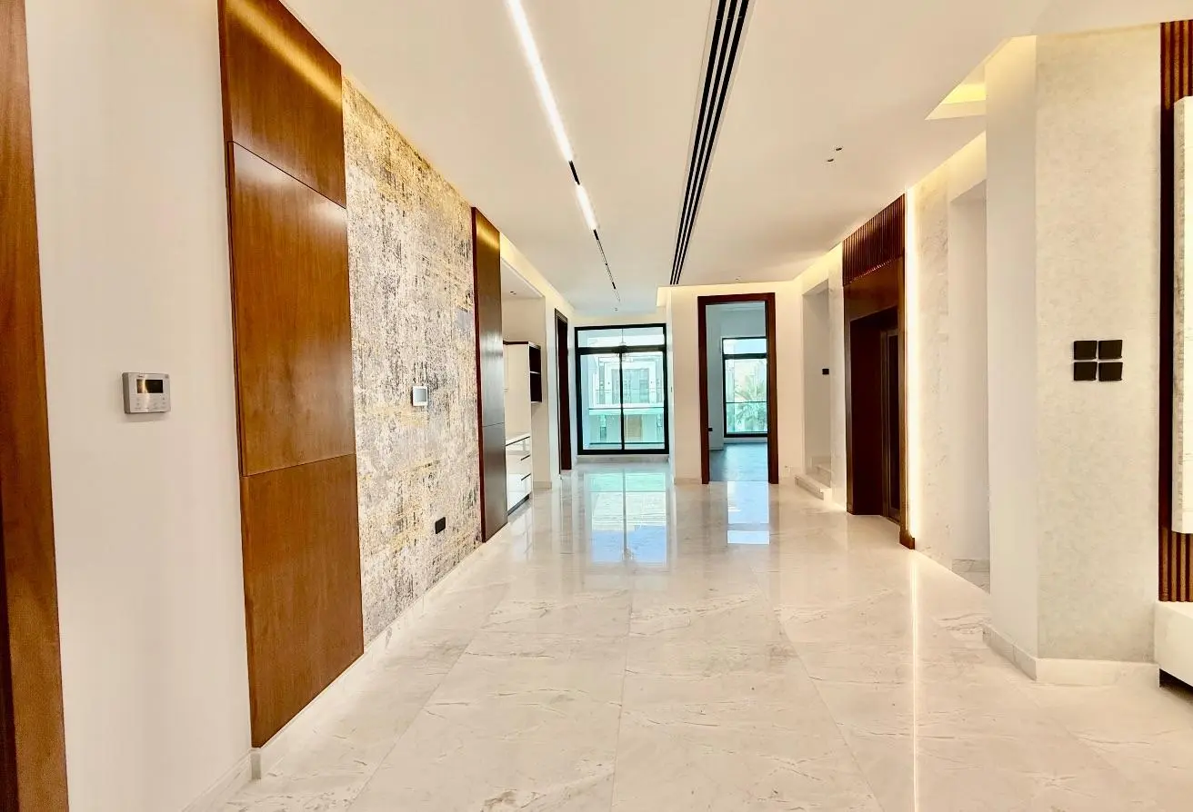 Villas for sale in Saar
