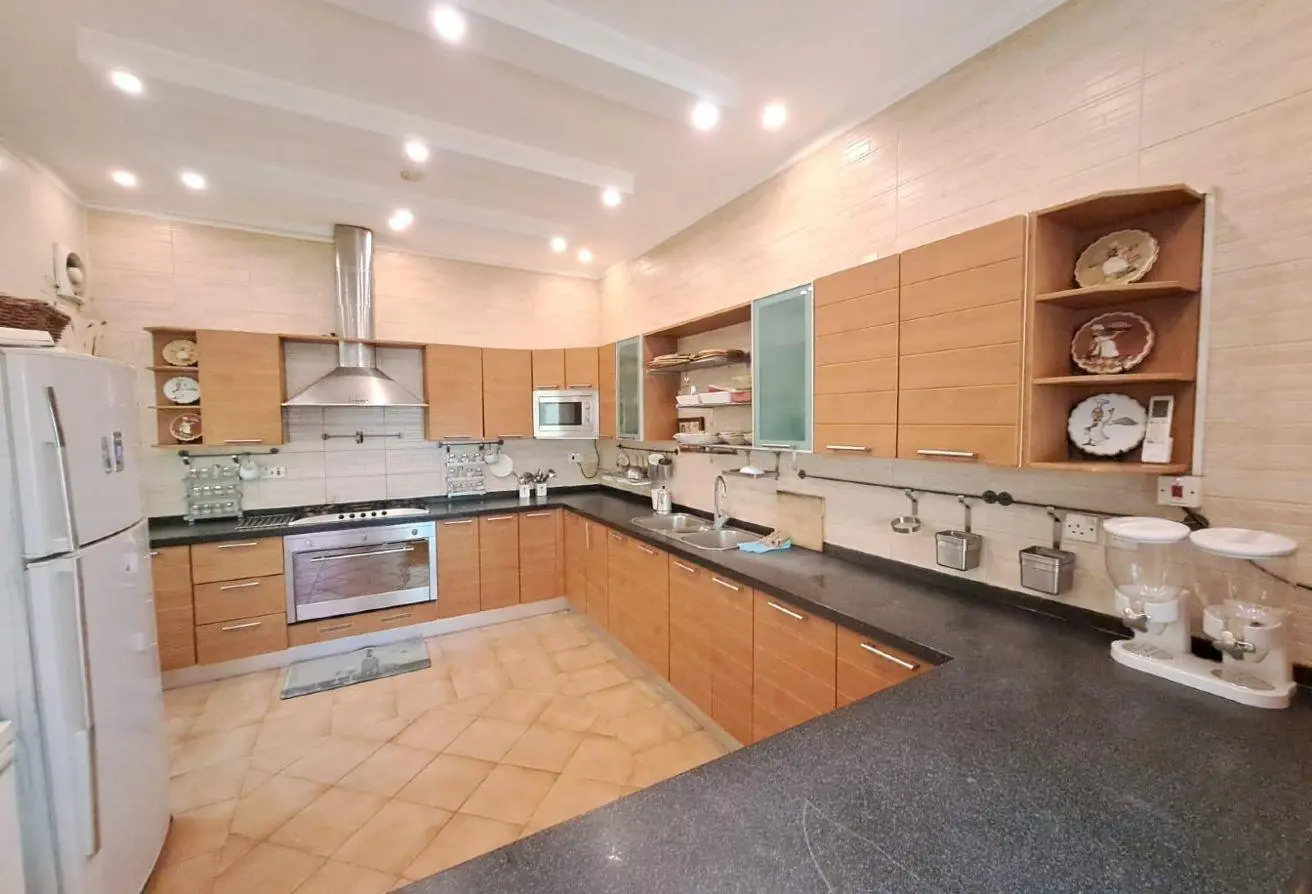 Fully furnished villa for sale in Qalali area 5 ma Villas for sale