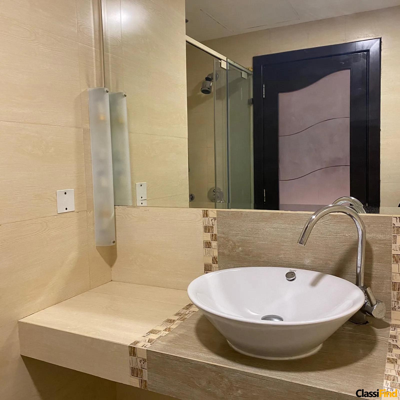 Spacious 2 Bedroom Apartment for Rent in Juffair’s Classic Tower – Modern Amenities Included