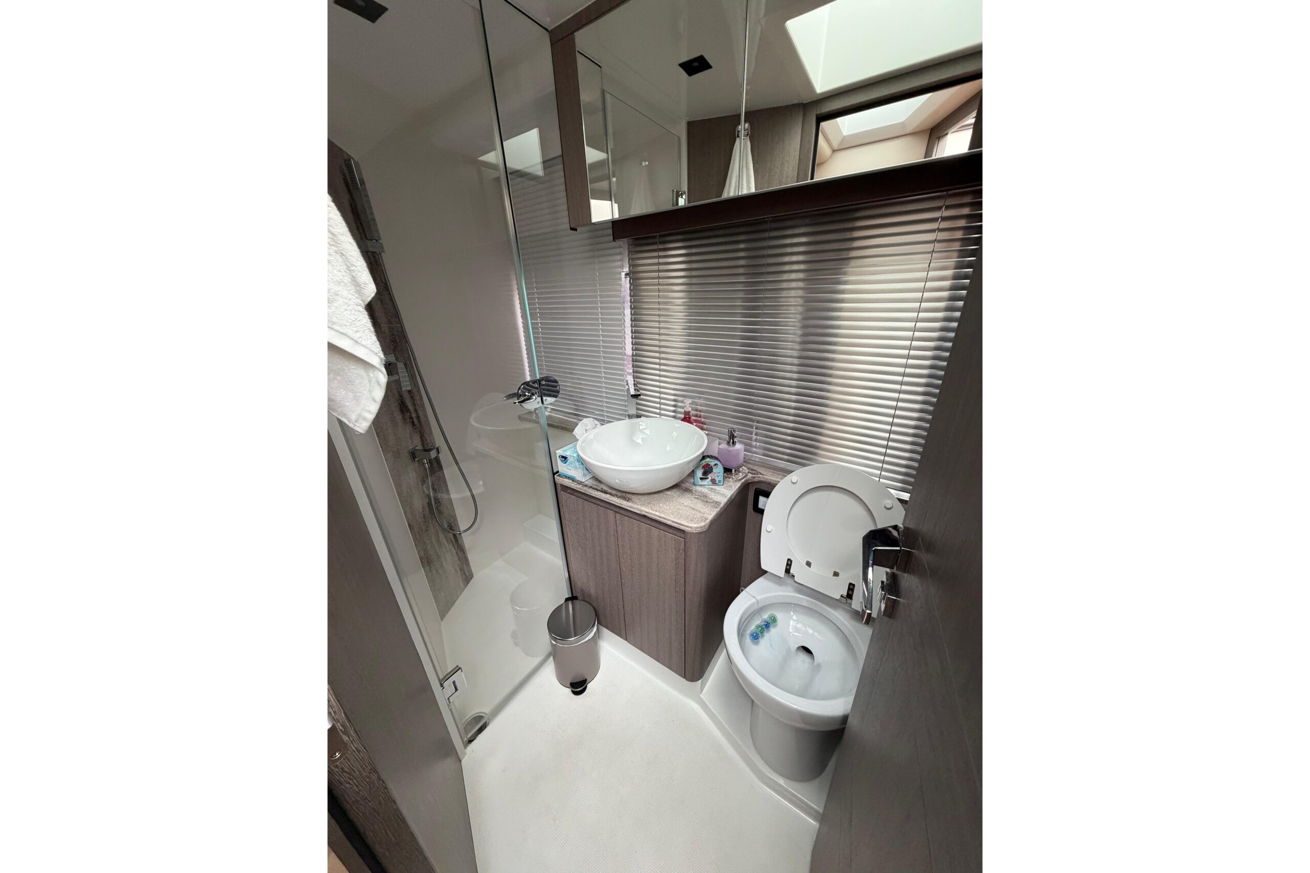 Galeon 480 FLY for sale now!