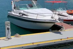 للبيع: يخت Sea Ray Baby 1990 / 29.8 قدم