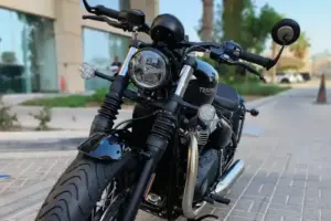Triumph bonneville bobber 2025