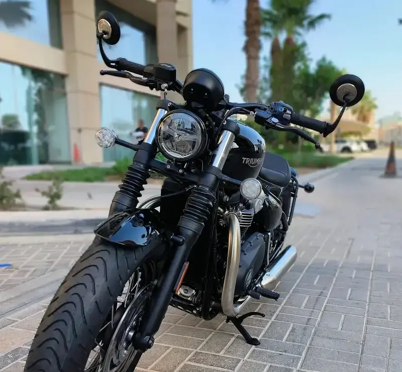 Triumph bonneville bobber 2025