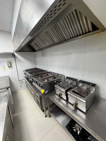 Cafe For Sale In Prime Location Including Machines And Furnitures.