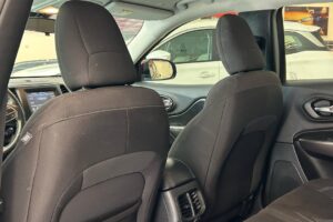 For Sale: Jeep Cherokee Sport V6