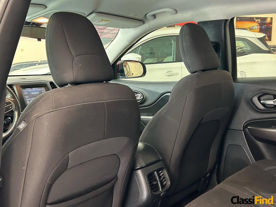 For Sale: Jeep Cherokee Sport V6