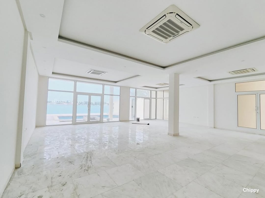 Luxury waterfront living awaits in the heart of Amwaj Islands