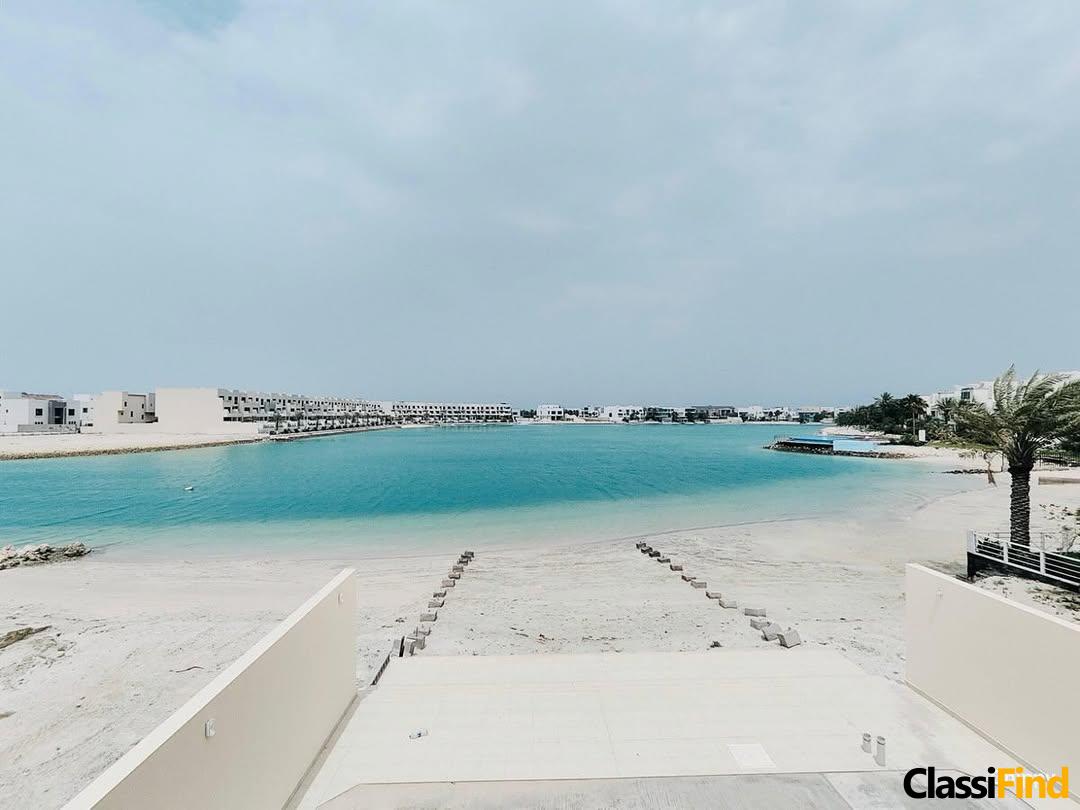 Luxury waterfront living awaits in the heart of Amwaj Islands