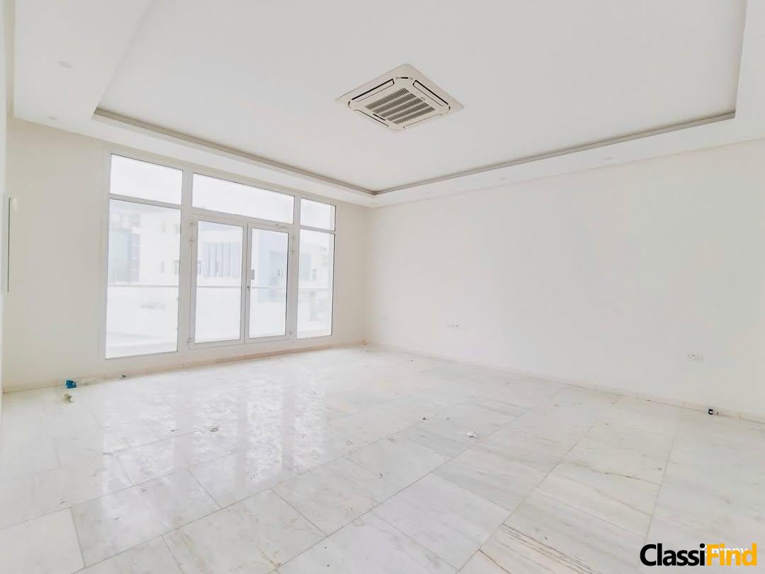 Luxury waterfront living awaits in the heart of Amwaj Islands
