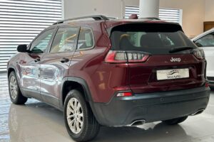For Sale: Jeep Cherokee Sport V6