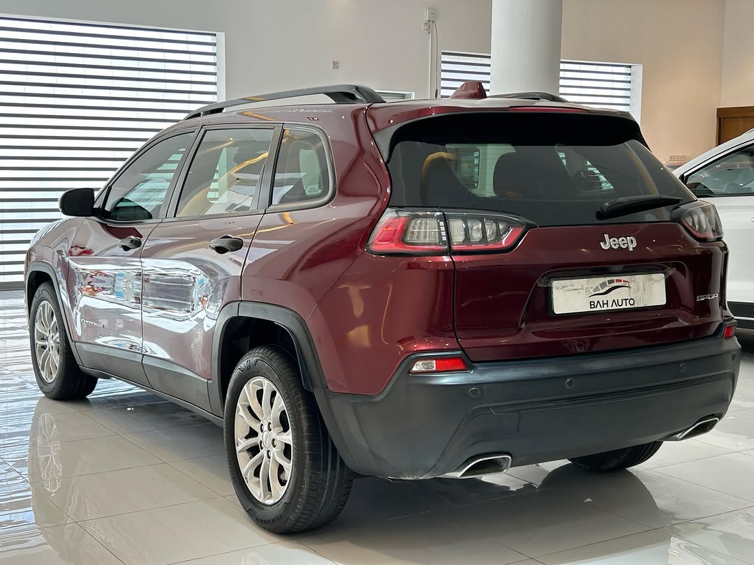 For Sale: Jeep Cherokee Sport V6