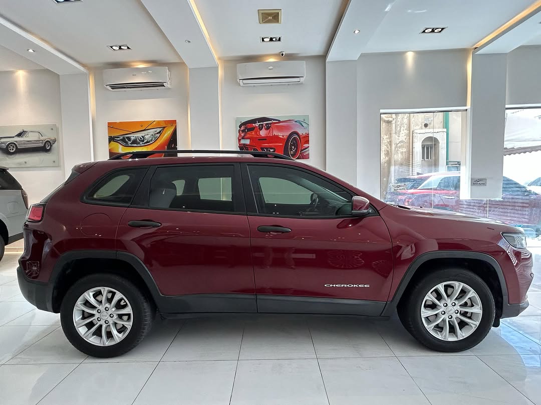 For Sale: Jeep Cherokee Sport V6