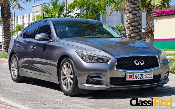Infiniti Q50 6-cylinder 3.7L engine 2014