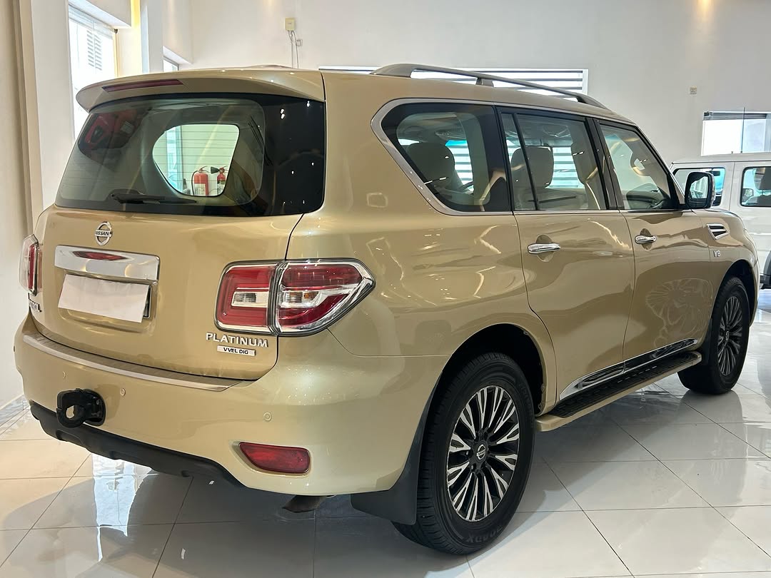 For Sale: Nissan Patrol SE Type 2 Model: 2012
