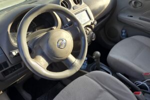 Nissan Sunny 2012