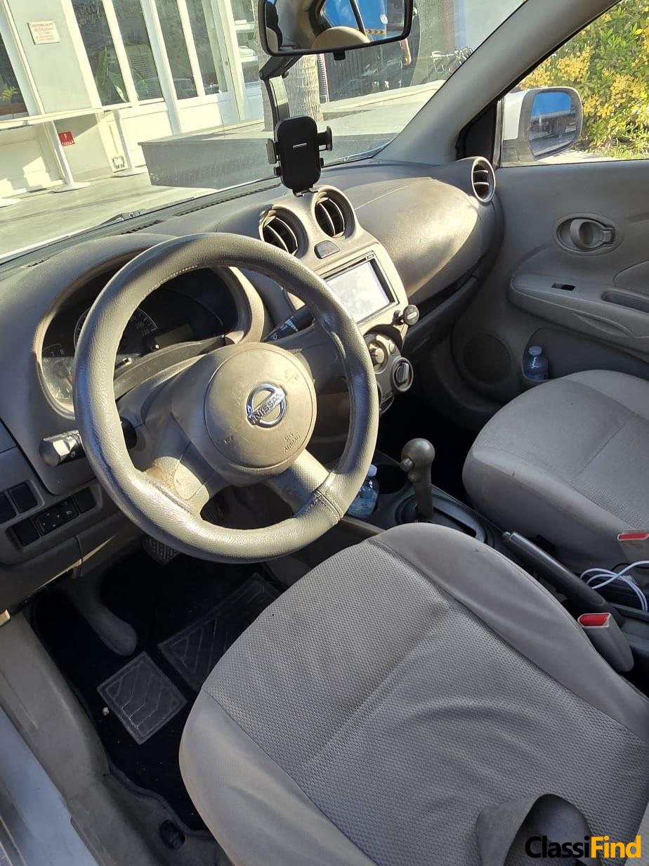 Nissan Sunny 2012