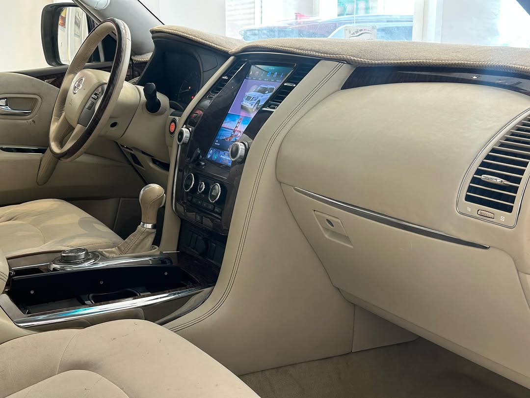 For Sale: Nissan Patrol SE Type 2 Model: 2012
