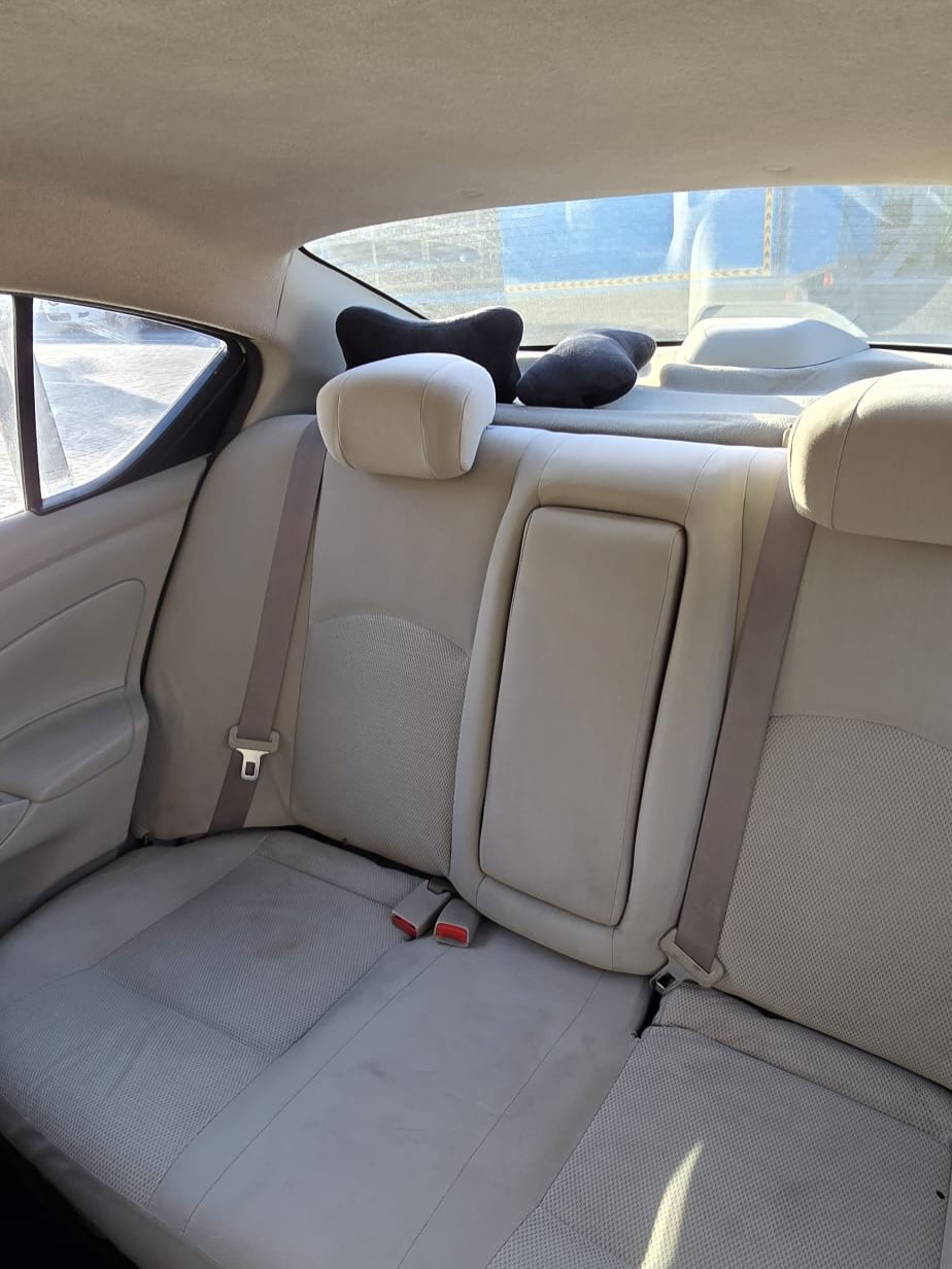 Nissan Sunny 2012
